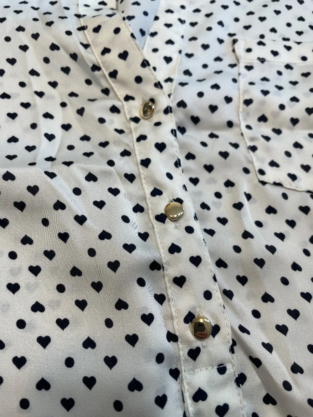 The Limited cream top with black hearts - Picture 3 of 4